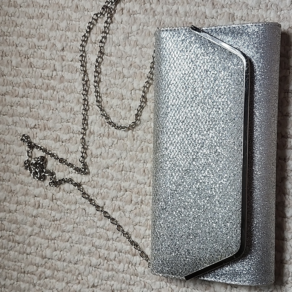 ALDO Silver Glitter Clutch - Picture 4 of 11